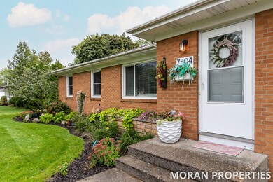 7504 Belvue Ln, Jenison-5