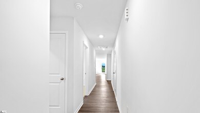 2284 Springview Ct, Boiling Springs, SC 29316 - photo 6