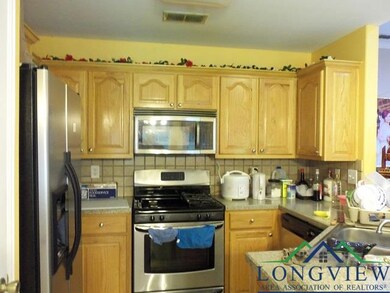 1703 Leach St, Kilgore, TX 75662 - photo 5