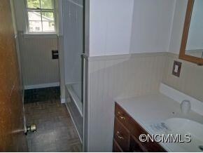 Bath Next To Bedroom
