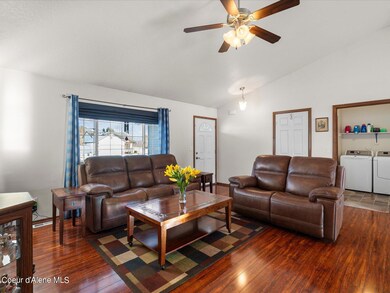 07-Living Room
