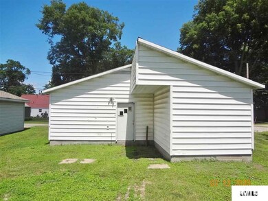 716 Decatur St, Lincoln, IL 62656 - photo 3