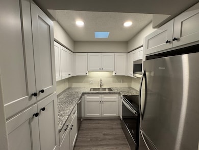 Stainless steel appliances included