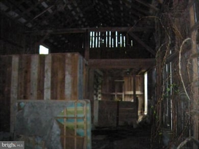 252 Grim Rd, Stephens City, VA 22655 - photo 4