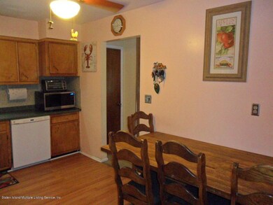 31 Xenia St, Staten Island, NY 10305 - photo 7