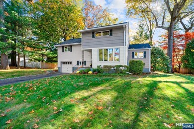 140 Chamberlain Place, Midland Park, NJ 07432 - photo 2