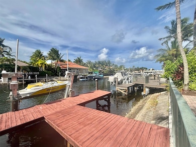 1141 Waterside Ln, Hollywood, FL 33019 - photo 2