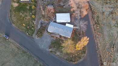 37585 Western Ave NE, Coulee City, WA 99115 - photo 3