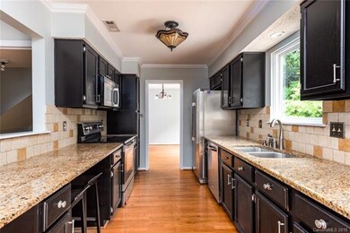 9101 Capsdale Ct, Huntersville, NC 28078 - photo 7