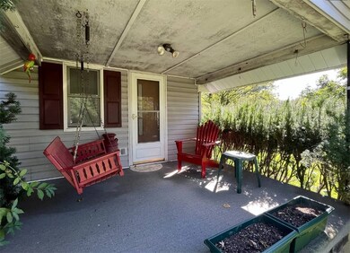 316 Hill St, West Newton, PA 15089 - photo 3