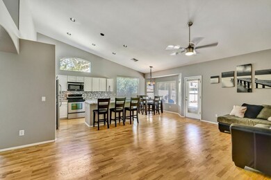 Family/Kitchen