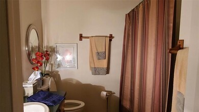 2114 Pecan St, Bonham, TX 75418 - photo 6