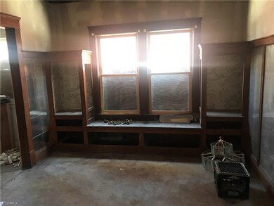 1757 Collamer Ave, Cleveland, OH 44112 - photo 3