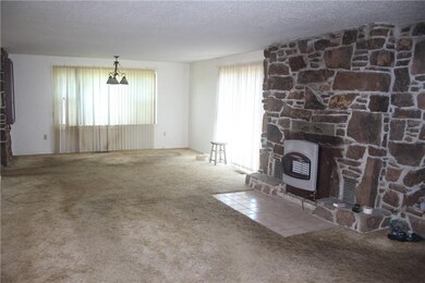 14282 E 530 Rd, Colcord, OK 74338 - photo 5