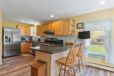 9 Chapel St, Shirley, MA 01464 - photo 4