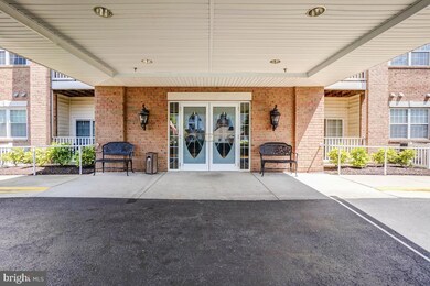 2605 Chapel Lake Dr unit 214, Gambrills, MD 21054 - photo 3