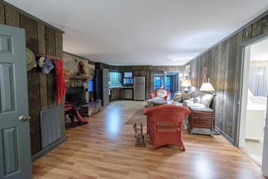 1055 Patton St, Shelbyville, TN 37160 - photo 5