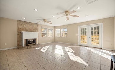 395 Kenmont Rd, Jeff, KY 41729 - photo 2