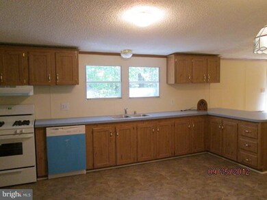 8205 Burr Hill Rd, Rhoadesville, VA 22542 - photo 5