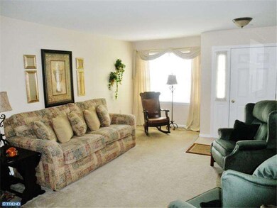 140 Lindfield Cir, Macungie, PA 18062 - photo 4