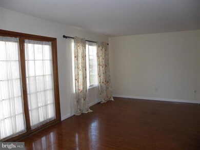 7330 Kindler Rd, Columbia, MD 21046 - photo 4
