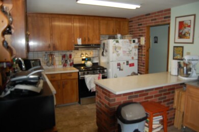 53 Bumble Bee Cir, Shrewsbury, MA 01545 - photo 4