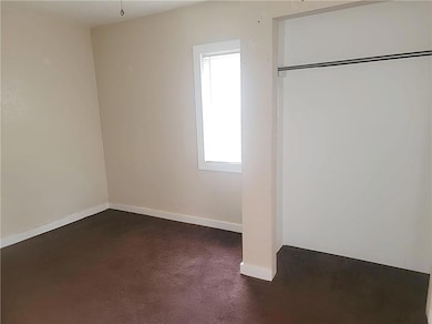 603 S Walnut St, Garnett, KS 66032 - photo 7