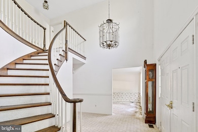 89 Lynne Cir, Paoli, PA 19301 - photo 4