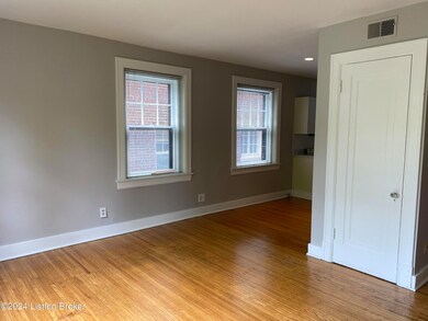 1304 Everett Ave unit 4, Louisville, KY 40204 - photo 5