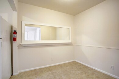 2202 Park St unit 5, Houston, TX 77019 - photo 3