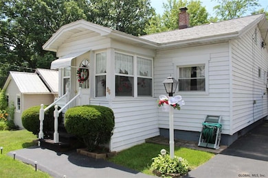 96 Park St, Gloversville, NY 12078 - photo 3