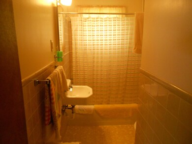 Main Bathroom<|><|>