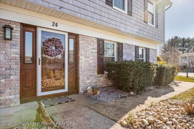 02-24 Honeysuckle Way, Howell, NJ-100