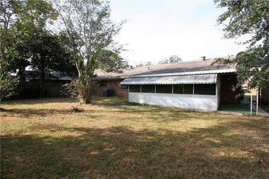 Fully Fenced Back Yard