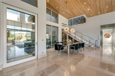 Foyer - Dining Area