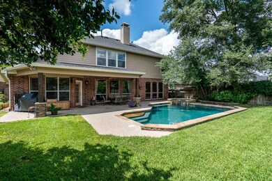 You will love having family and friends over to enjoy this fabulous backyard !!