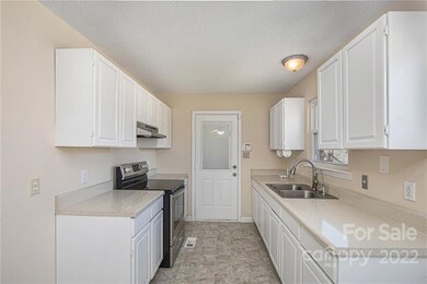 108 Rockledge Dr, Gastonia, NC 28052 - photo 4