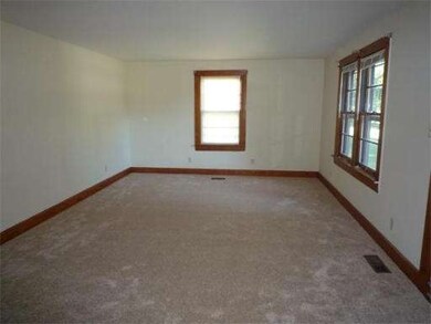 2 William Ward St, Uxbridge, MA 01569 - photo 6