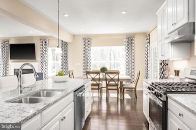 1576 Shannon Dr S, Greencastle, PA 17225 - photo 4