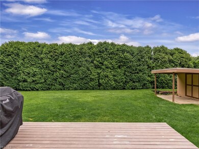 1648 Wilsonway Dr, Barberton, OH 44203 - photo 2