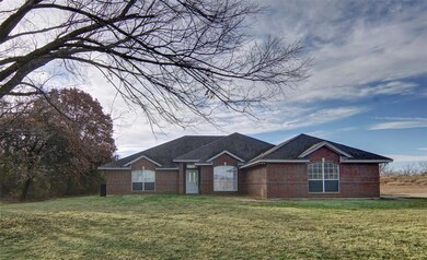 801 Scarlett Rd, Weatherford, TX 76087 - photo 3