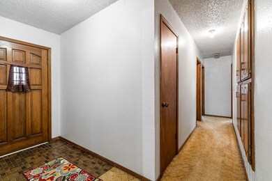 733 Oklahoma 17, Rush Springs, OK 73082 - photo 2