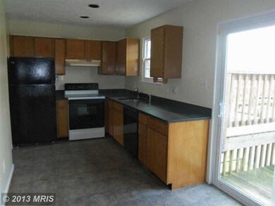 8 W End Ct, Halethorpe, MD 21227 - photo 4