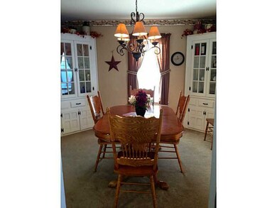 15 Lachance St, West Warwick, RI 02893 - photo 4