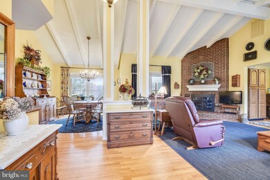 3916 Longmoor Cir, Phoenix, MD 21131 - photo 3