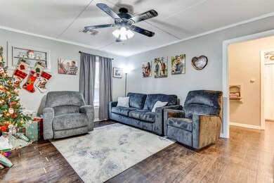 1710 W Crawford St, Denison, TX 75020 - photo 4