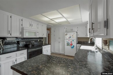 5020 Newberg Dr N, Keizer, OR 97303 - photo 6