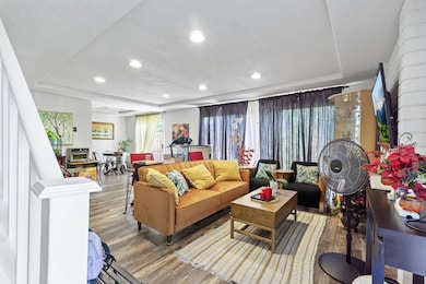 4-web-or-mls-15500-tustin-village-way-ap