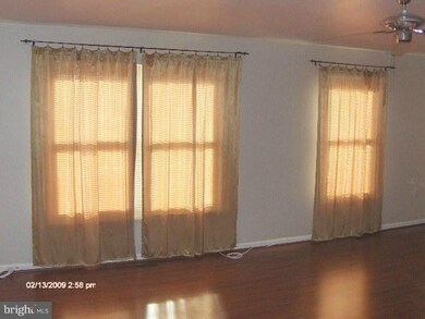 7531 Belle Grae Dr unit 12-4, Manassas, VA 20109 - photo 3