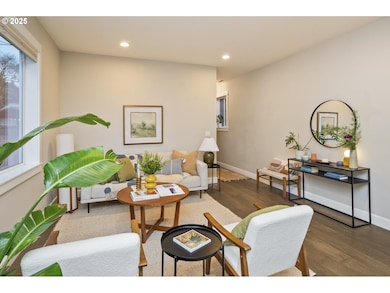 9619 N Kalmar St, Portland, OR 97203 - photo 5